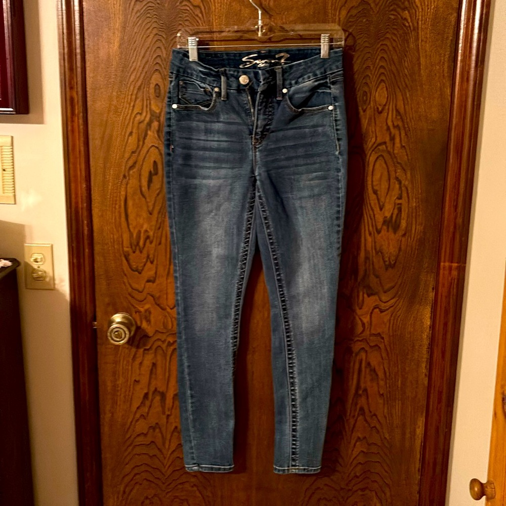 Seven Jeans